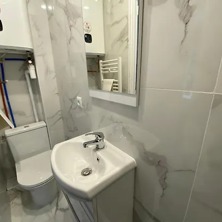 New 921 Adele - Cosy Center Apartment *